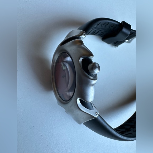 Rare Oakley Blade Red Dial Swiss Made Date Display near mint - Picture 7 of 10